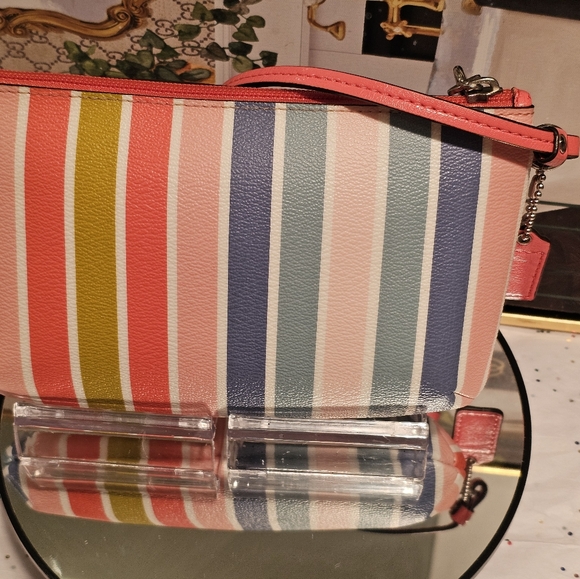 Coach Peyton  Multicolor Striped Printed Wristlet/ Wallet - Picture 15 of 15